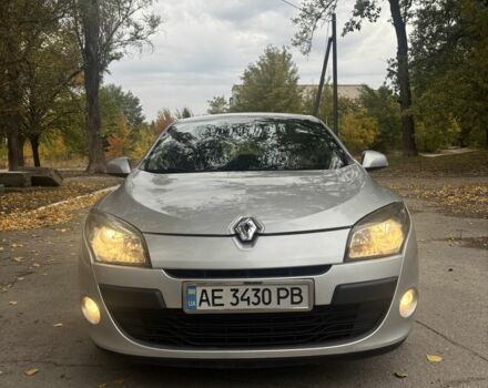 Серый Рено Меган, объемом двигателя 1.5 л и пробегом 270 тыс. км за 5700 $, фото 7 на Automoto.ua