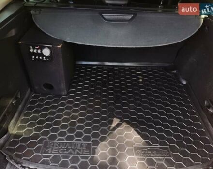 Серый Рено Меган, объемом двигателя 1.5 л и пробегом 273 тыс. км за 7750 $, фото 30 на Automoto.ua