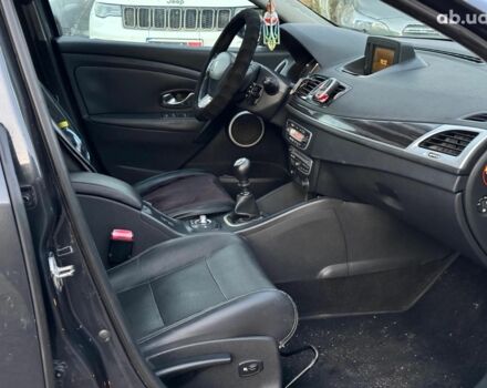 Серый Рено Меган, объемом двигателя 1.9 л и пробегом 297 тыс. км за 7290 $, фото 21 на Automoto.ua