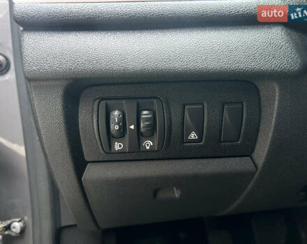 Серый Рено Меган, объемом двигателя 1.6 л и пробегом 182 тыс. км за 7800 $, фото 57 на Automoto.ua