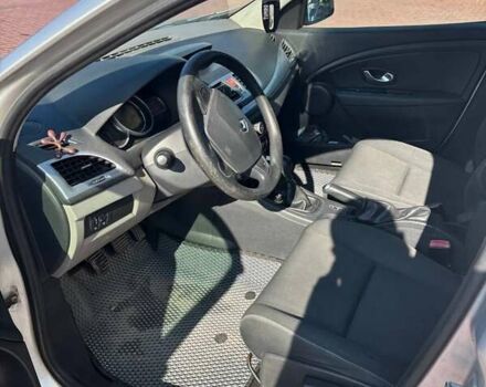 Серый Рено Меган, объемом двигателя 1.46 л и пробегом 330 тыс. км за 5300 $, фото 15 на Automoto.ua