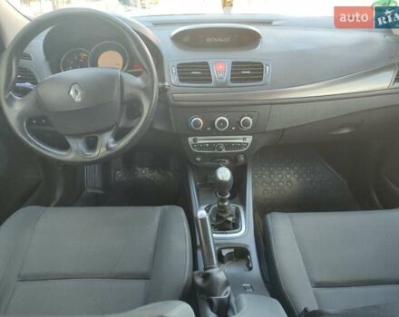 Серый Рено Меган, объемом двигателя 1.5 л и пробегом 238 тыс. км за 7000 $, фото 19 на Automoto.ua