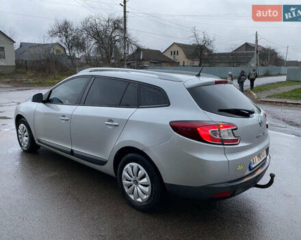 Серый Рено Меган, объемом двигателя 1.46 л и пробегом 300 тыс. км за 6300 $, фото 7 на Automoto.ua