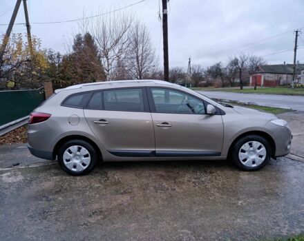 Сірий Рено Меган, об'ємом двигуна 1.6 л та пробігом 238 тис. км за 7350 $, фото 2 на Automoto.ua