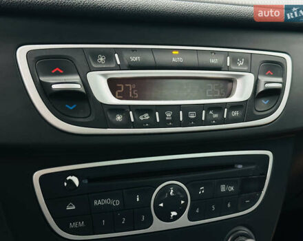 Серый Рено Меган, объемом двигателя 1.87 л и пробегом 228 тыс. км за 8500 $, фото 31 на Automoto.ua