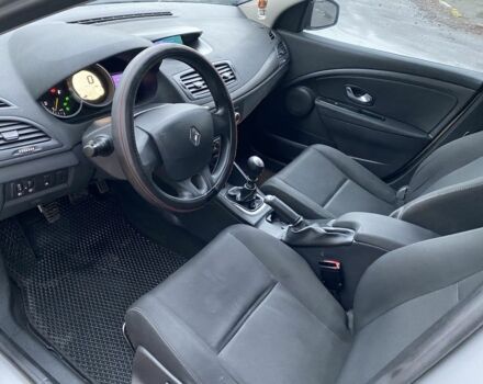 Серый Рено Меган, объемом двигателя 1.5 л и пробегом 306 тыс. км за 6300 $, фото 15 на Automoto.ua