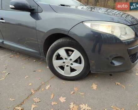 Серый Рено Меган, объемом двигателя 1.4 л и пробегом 250 тыс. км за 7500 $, фото 200 на Automoto.ua