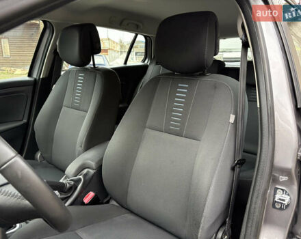 Сірий Рено Меган, об'ємом двигуна 1.6 л та пробігом 227 тис. км за 7500 $, фото 31 на Automoto.ua