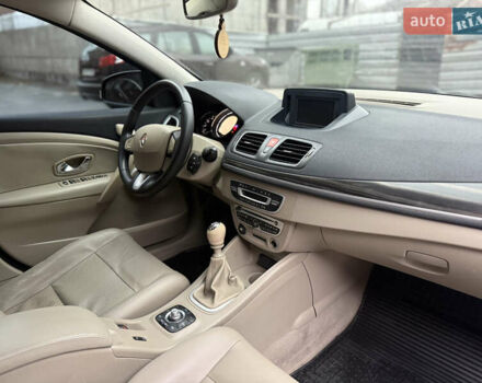 Серый Рено Меган, объемом двигателя 1.87 л и пробегом 280 тыс. км за 6500 $, фото 9 на Automoto.ua