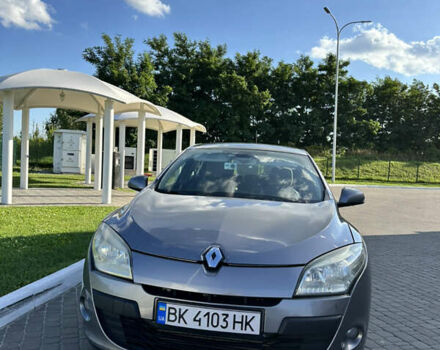 Серый Рено Меган, объемом двигателя 1.46 л и пробегом 296 тыс. км за 6700 $, фото 1 на Automoto.ua
