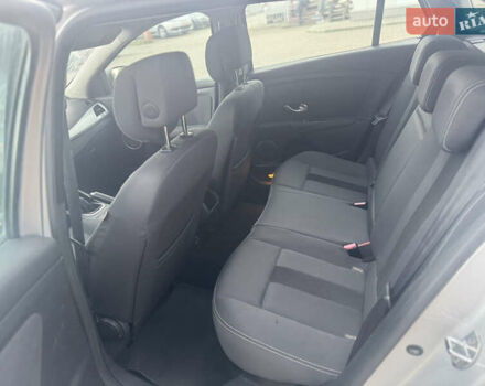 Серый Рено Меган, объемом двигателя 1.6 л и пробегом 250 тыс. км за 5950 $, фото 28 на Automoto.ua