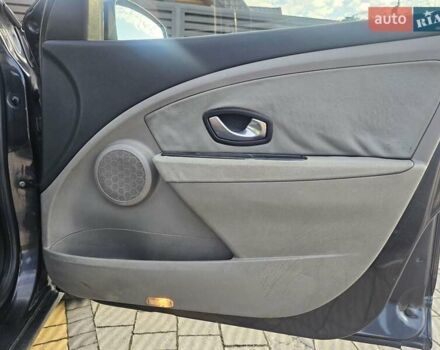 Серый Рено Меган, объемом двигателя 1.46 л и пробегом 257 тыс. км за 5150 $, фото 63 на Automoto.ua