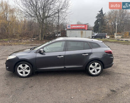 Сірий Рено Меган, об'ємом двигуна 1.5 л та пробігом 268 тис. км за 7300 $, фото 4 на Automoto.ua