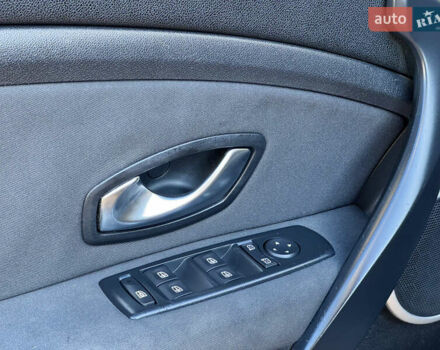 Серый Рено Меган, объемом двигателя 1.46 л и пробегом 223 тыс. км за 6999 $, фото 23 на Automoto.ua