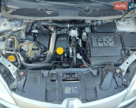 Серый Рено Меган, объемом двигателя 1.5 л и пробегом 238 тыс. км за 7000 $, фото 16 на Automoto.ua