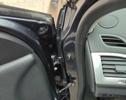 Серый Рено Меган, объемом двигателя 1.4 л и пробегом 250 тыс. км за 7500 $, фото 126 на Automoto.ua