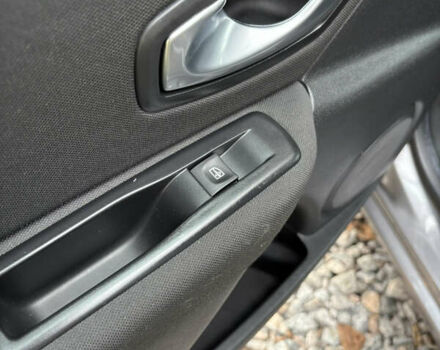 Сірий Рено Меган, об'ємом двигуна 1.6 л та пробігом 227 тис. км за 7500 $, фото 33 на Automoto.ua