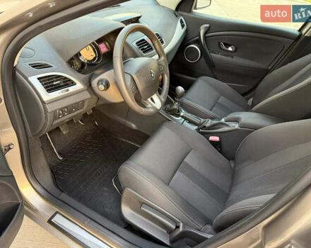 Серый Рено Меган, объемом двигателя 1.4 л и пробегом 193 тыс. км за 6700 $, фото 15 на Automoto.ua