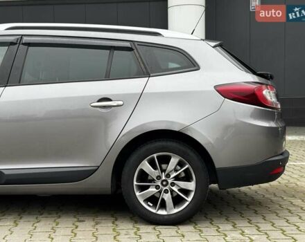 Серый Рено Меган, объемом двигателя 2 л и пробегом 260 тыс. км за 7800 $, фото 4 на Automoto.ua