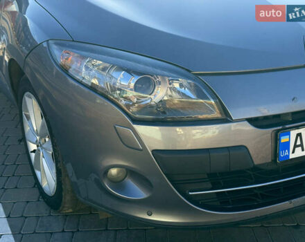 Серый Рено Меган, объемом двигателя 2 л и пробегом 245 тыс. км за 7900 $, фото 10 на Automoto.ua