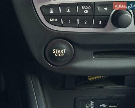 Сірий Рено Меган, об'ємом двигуна 1.9 л та пробігом 297 тис. км за 7290 $, фото 29 на Automoto.ua