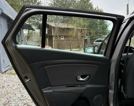 Сірий Рено Меган, об'ємом двигуна 1.6 л та пробігом 227 тис. км за 7300 $, фото 32 на Automoto.ua