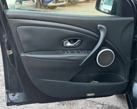 Серый Рено Меган, объемом двигателя 1.9 л и пробегом 297 тыс. км за 6690 $, фото 11 на Automoto.ua