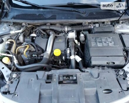 Рено Меган 2010 в Конотопе на Automoto.ua Серый Рено Меган, объемом двигателя 1.46 л и пробегом 265 тыс. км за 7250 $, фото 15 на Automoto.ua