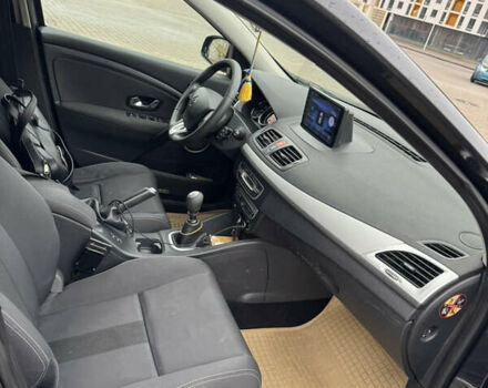 Серый Рено Меган, объемом двигателя 1.9 л и пробегом 236 тыс. км за 7500 $, фото 5 на Automoto.ua