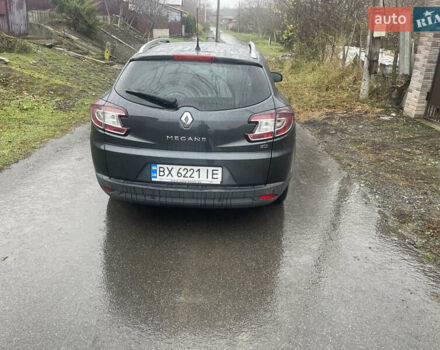 Сірий Рено Меган, об'ємом двигуна 1.46 л та пробігом 240 тис. км за 6900 $, фото 4 на Automoto.ua