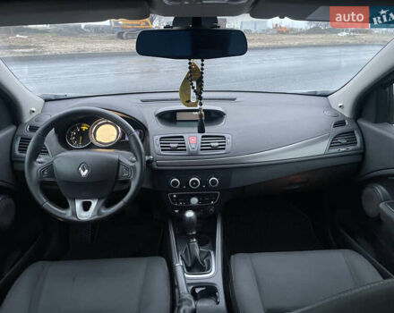 Серый Рено Меган, объемом двигателя 1.46 л и пробегом 287 тыс. км за 6900 $, фото 4 на Automoto.ua