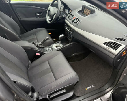 Сірий Рено Меган, об'ємом двигуна 2 л та пробігом 213 тис. км за 8100 $, фото 13 на Automoto.ua