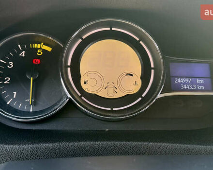 Серый Рено Меган, объемом двигателя 2 л и пробегом 245 тыс. км за 7900 $, фото 17 на Automoto.ua