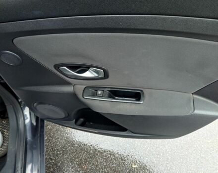 Серый Рено Меган, объемом двигателя 1.5 л и пробегом 380 тыс. км за 6800 $, фото 5 на Automoto.ua