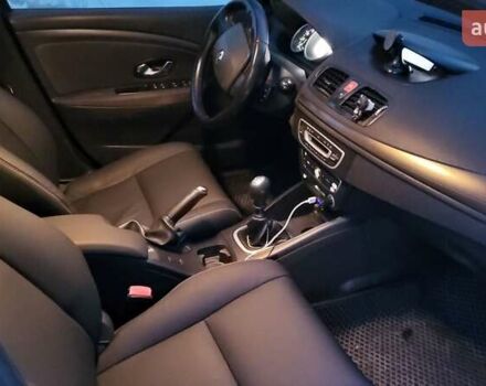 Рено Меган 2010 у Рівному на Automoto.ua Сірий Рено Меган, об'ємом двигуна 1.46 л та пробігом 270 тис. км за 6900 $, фото 10 на Automoto.ua