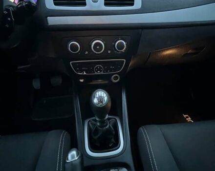 Серый Рено Меган, объемом двигателя 1.6 л и пробегом 215 тыс. км за 7600 $, фото 14 на Automoto.ua