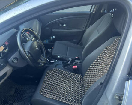 Серый Рено Меган, объемом двигателя 1.46 л и пробегом 343 тыс. км за 6000 $, фото 4 на Automoto.ua