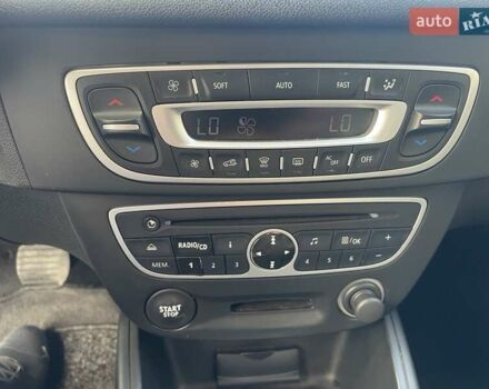 Рено Меган 2010 в Тернополе на Automoto.ua Серый Рено Меган, объемом двигателя 1.6 л и пробегом 148 тыс. км за 7600 $, фото 9 на Automoto.ua