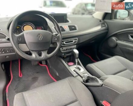 Рено Меган 2010 в Одессе на Automoto.ua Серый Рено Меган, объемом двигателя 1.46 л и пробегом 329 тыс. км за 7500 $, фото 7 на Automoto.ua