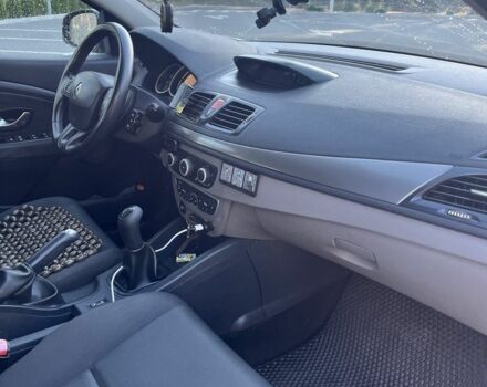 Серый Рено Меган, объемом двигателя 1.5 л и пробегом 343 тыс. км за 5900 $, фото 7 на Automoto.ua