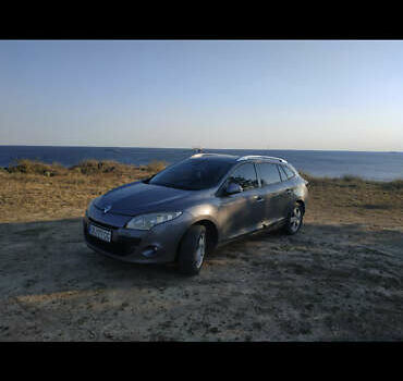 Серый Рено Меган, объемом двигателя 1.46 л и пробегом 293 тыс. км за 7800 $, фото 13 на Automoto.ua