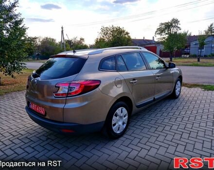 Сірий Рено Меган, об'ємом двигуна 1.6 л та пробігом 236 тис. км за 7300 $, фото 4 на Automoto.ua