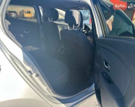 Серый Рено Меган, объемом двигателя 2 л и пробегом 242 тыс. км за 6100 $, фото 4 на Automoto.ua