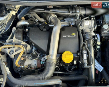 Серый Рено Меган, объемом двигателя 1.46 л и пробегом 223 тыс. км за 6999 $, фото 35 на Automoto.ua