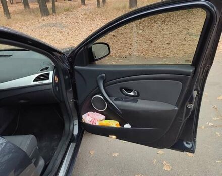 Серый Рено Меган, объемом двигателя 1.4 л и пробегом 250 тыс. км за 7500 $, фото 153 на Automoto.ua