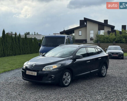 Серый Рено Меган, объемом двигателя 0 л и пробегом 228 тыс. км за 7500 $, фото 2 на Automoto.ua