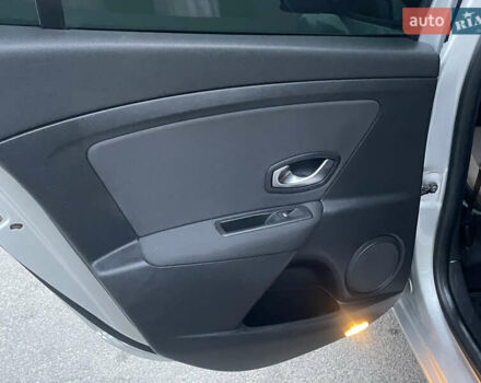 Сірий Рено Меган, об'ємом двигуна 1.46 л та пробігом 291 тис. км за 5700 $, фото 20 на Automoto.ua