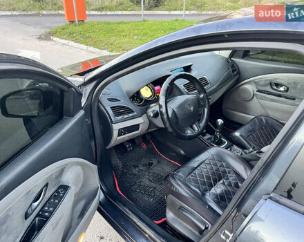 Сірий Рено Меган, об'ємом двигуна 1.46 л та пробігом 328 тис. км за 5500 $, фото 9 на Automoto.ua