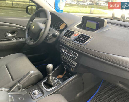 Серый Рено Меган, объемом двигателя 1.46 л и пробегом 320 тыс. км за 5999 $, фото 14 на Automoto.ua