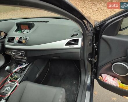 Серый Рено Меган, объемом двигателя 1.4 л и пробегом 250 тыс. км за 7500 $, фото 165 на Automoto.ua